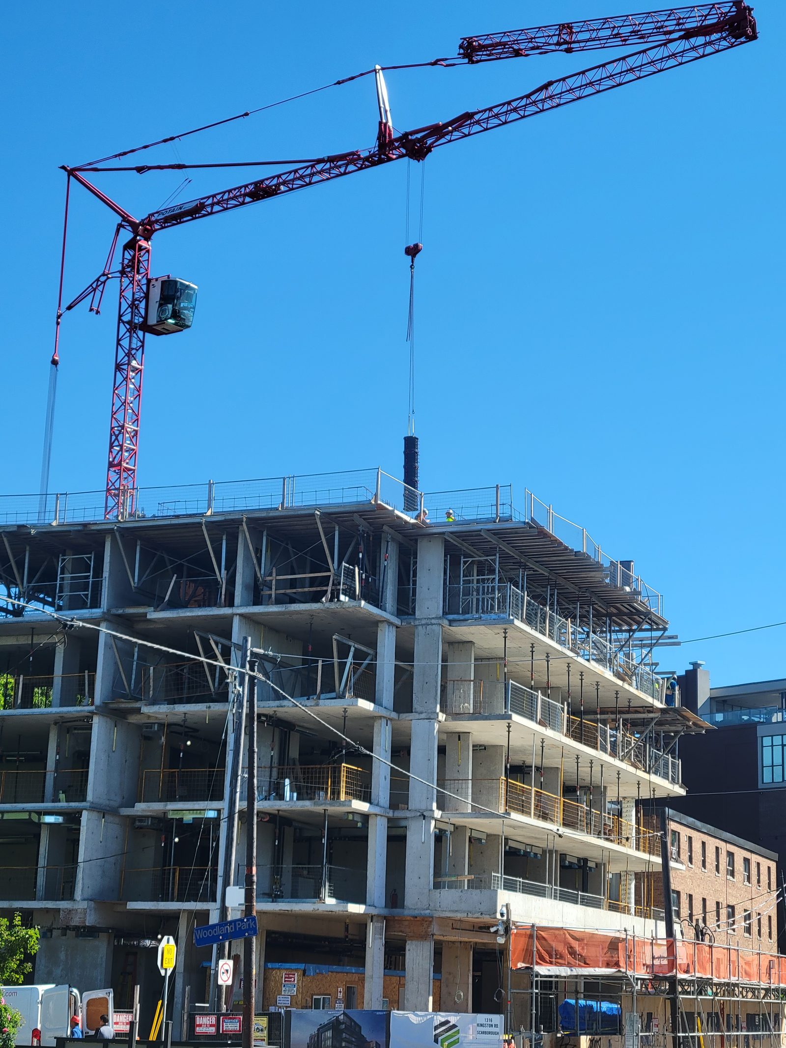 Potain Igo T130 self-erecting tower crane on a Scarborough high-rise build